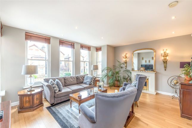 Thumbnail Flat for sale in Knollys Road, Streatham