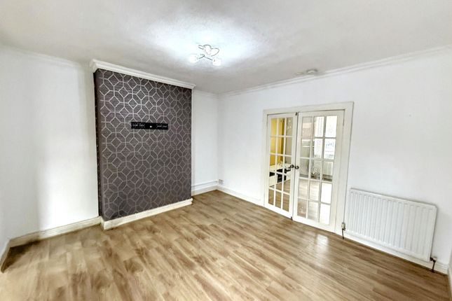 25, Stanley Street, Wallsend photo 4
