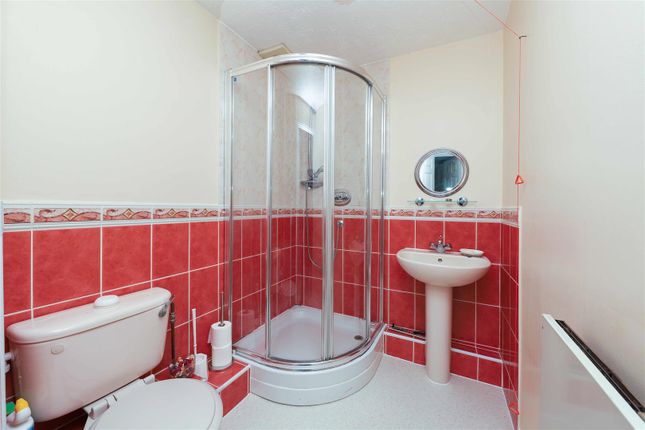 35, Magnolia Court, Uxbridge photo 4
