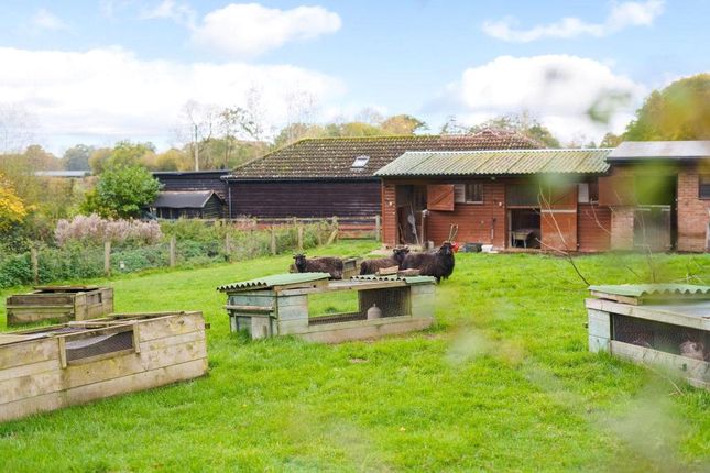 Country house for sale in Brook Cottage, Little London