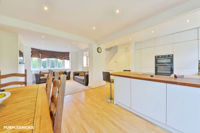 Parkside, lower road, Hemel Hempstead photo 3