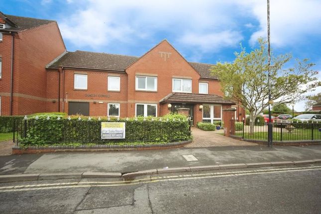 1-bed flat on Flat 31 Malin Court, School Road, Alcester, Warwickshire, B49 5DJ, £25,000