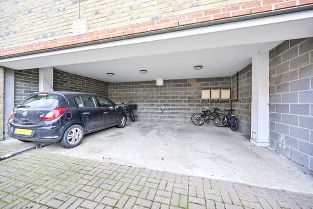 Thumbnail Parking/garage to rent in Carnwath Road, Fulham, London