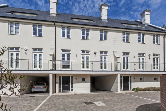 Thumbnail Town house to rent in St. James Mews, Winchester