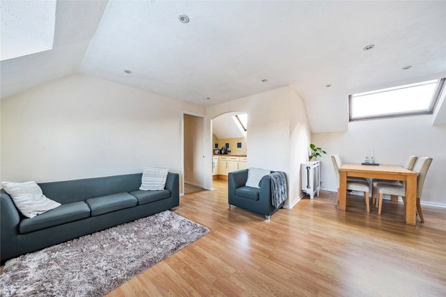 144, Shaw Drive, Surrey photo 4