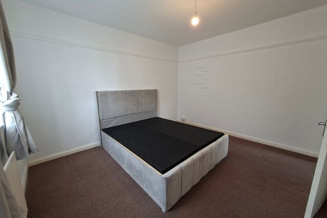 8, Pembroke Road, London photo 5