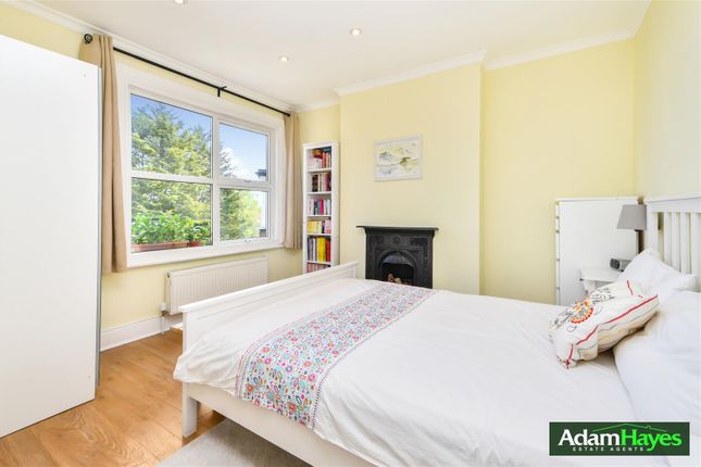 121a, Etchingham Park Road, London photo 4