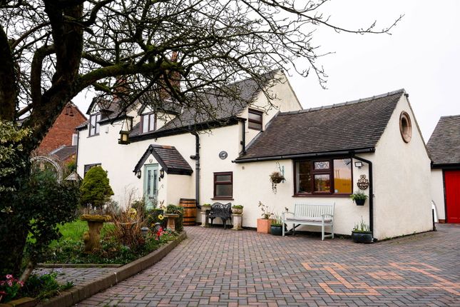 Farmhouse Cottage, 148, Norton Lane, Burntwood photo 3