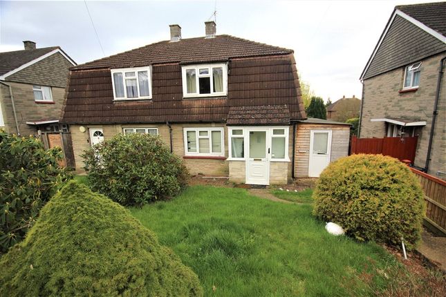 48, Spring Rise, Surrey photo 5