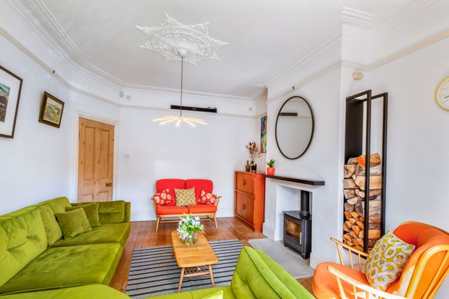 51 Hilton Road, Leeds photo 4