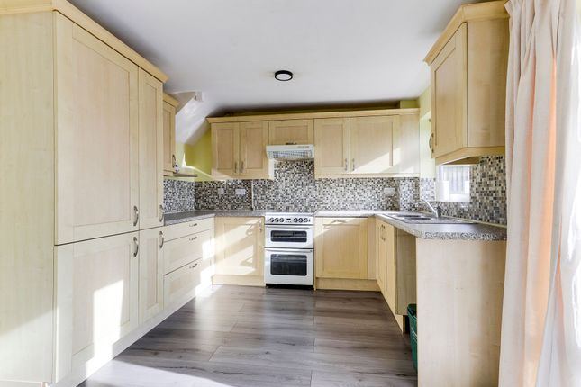 33 Sandringham Road, Nottingham photo 3