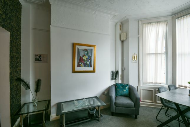 143, Albert Road, Middlesbrough photo 3
