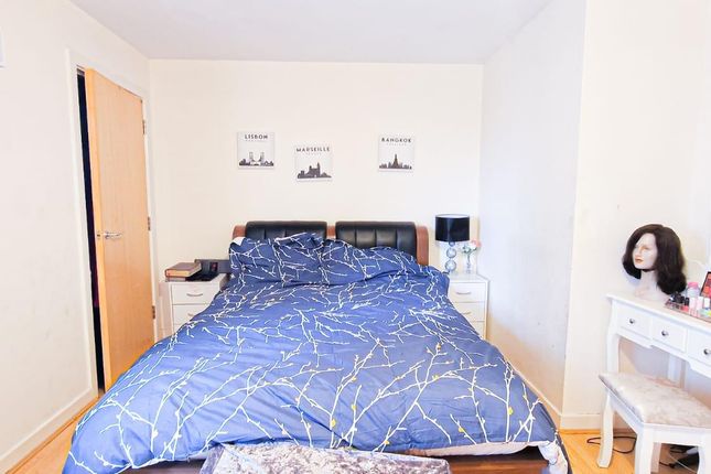 Flat for sale in Spring Place, Barking