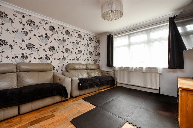 Hanworth Road, Redhill photo 4