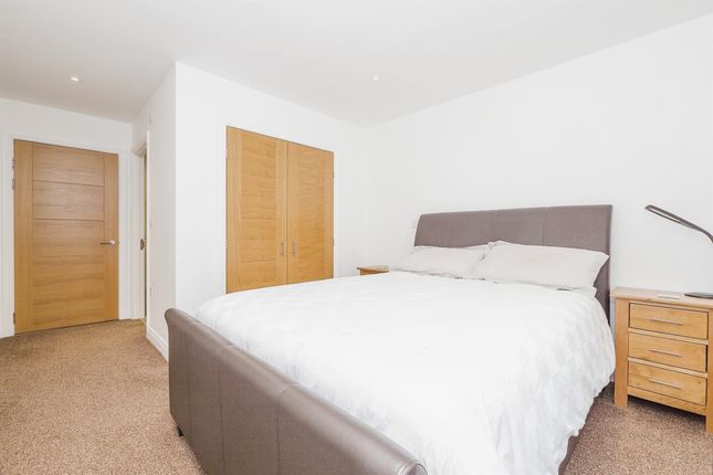 Flat for sale in Churchill Way, Cardiff