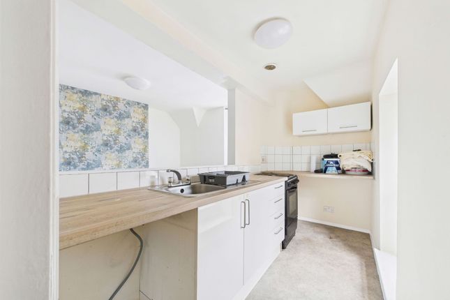 Flat 4, Wellington Court, Torquay photo 4