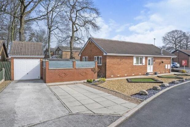 3 bed detached bungalow to rent in Woodlea Gardens, Doncaster DN4