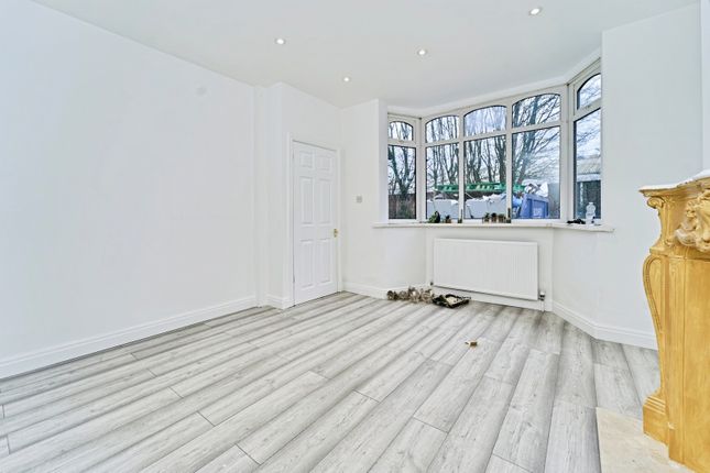9, Bentley Mill Lane, West Midlands photo 4