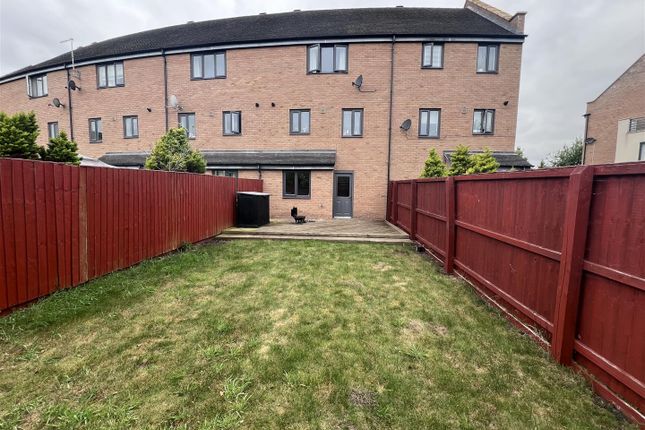 82, Albert Crescent, Peterborough photo 3