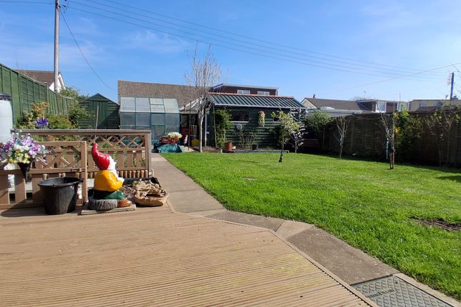 21, Myrtle Tree Crescent, Weston-super-Mare, North Somerset photo 2