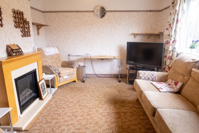 11, St Davids Avenue, Llantwit Major photo 3