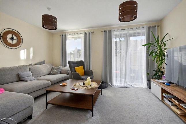 15, Courteenhall Drive, Corby photo 2