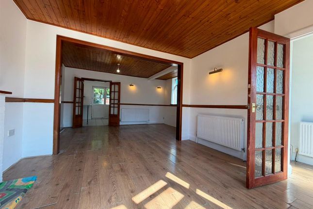 58, Roman Road, Luton photo 2