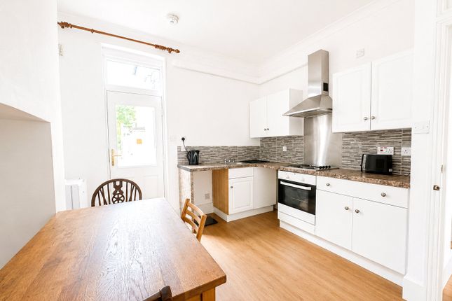 163, Brownhill Road, London photo 4