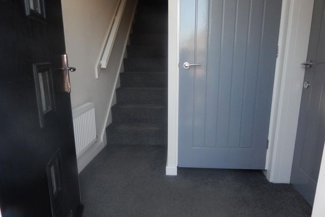Room 3, 5, St. John Street, Wigan photo 2