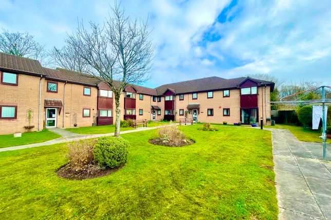 Thumbnail Flat for sale in Uplands Court, Rogerstone, Newport