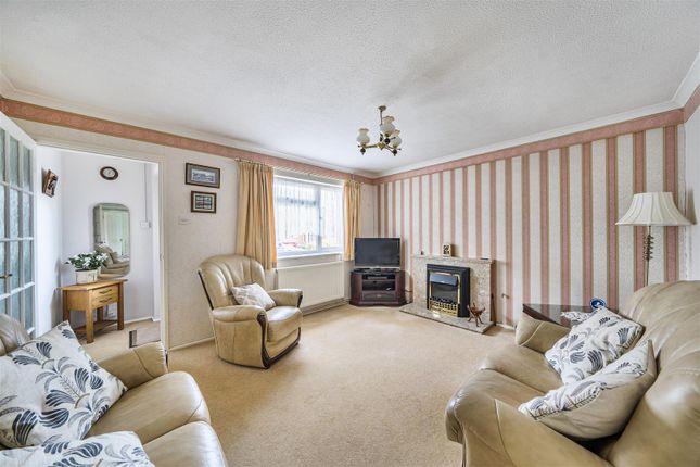 70, Douglas Road, Bedford photo 3