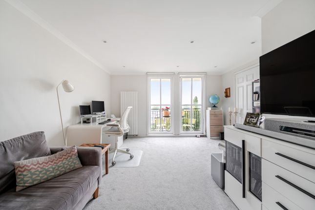 36 Portsmouth Road, Surbiton photo 2