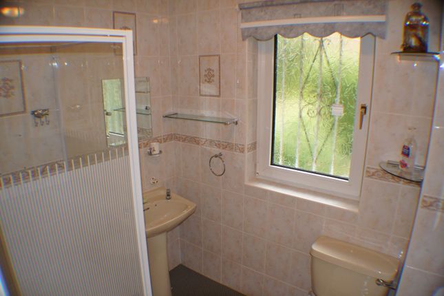 14 Duchywood, Bradford photo 5
