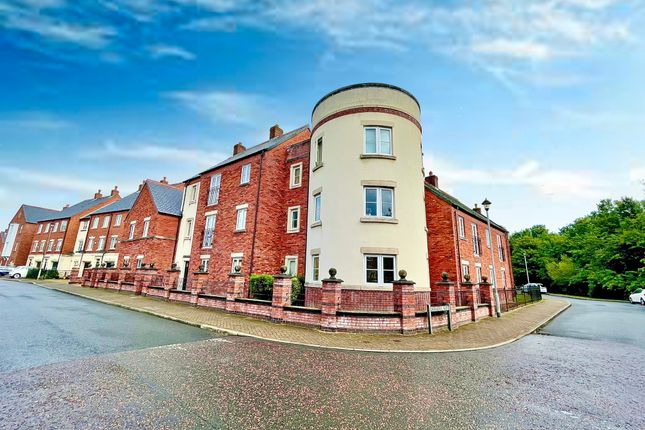 Thumbnail Flat to rent in Ladybank Avenue, Preston, Lancashire