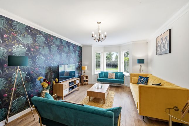 2, Copper Beech Row, Dundee photo 4