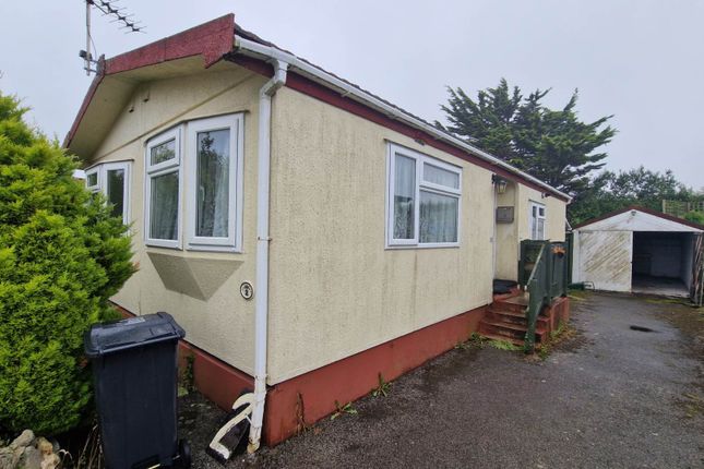 2-bed caravan on 2, Otterham Park, Camelford, £70,000