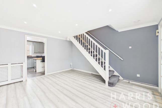9 Vitellus Close, Colchester, Essex photo 3