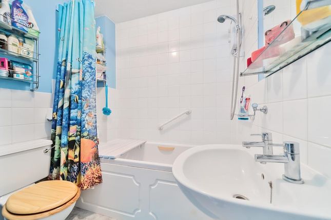 End terrace house for sale in Central Reading / Hospital Area, Berkshire