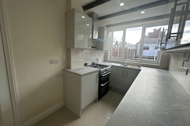 Semi-detached house to rent in Worlds End Lane, Birmingham, West Midlands