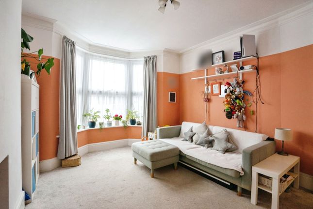 Flat for sale in Charlecote Road, Worthing