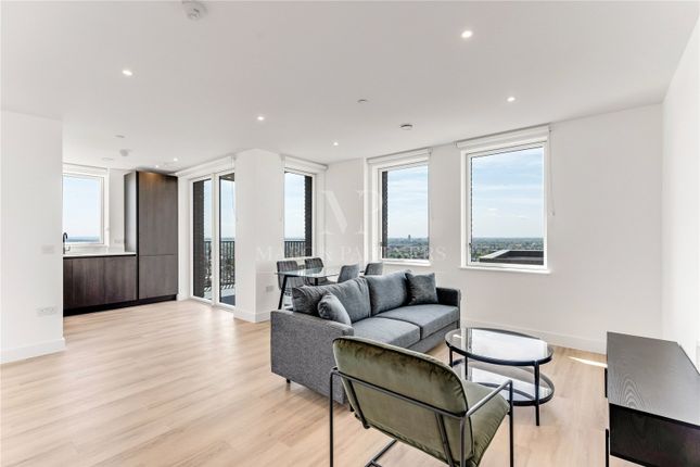 Thumbnail Flat to rent in Silverleaf House, The Verdean, London