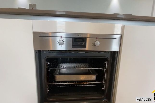 21 Macklin Street, London photo 2