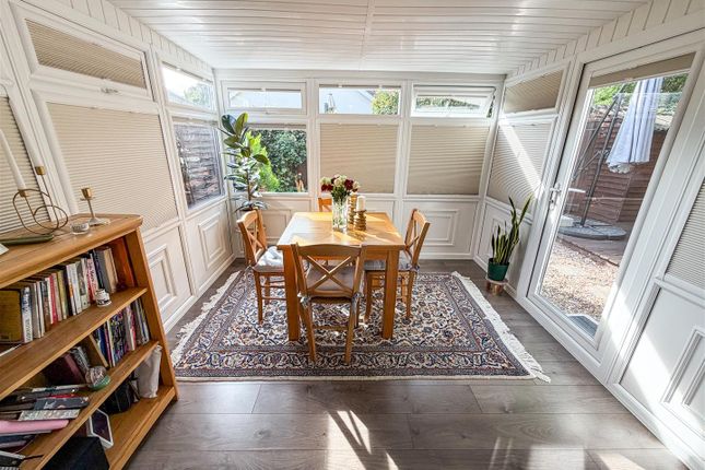 37, Laburnum Close, Red Lodge photo 4
