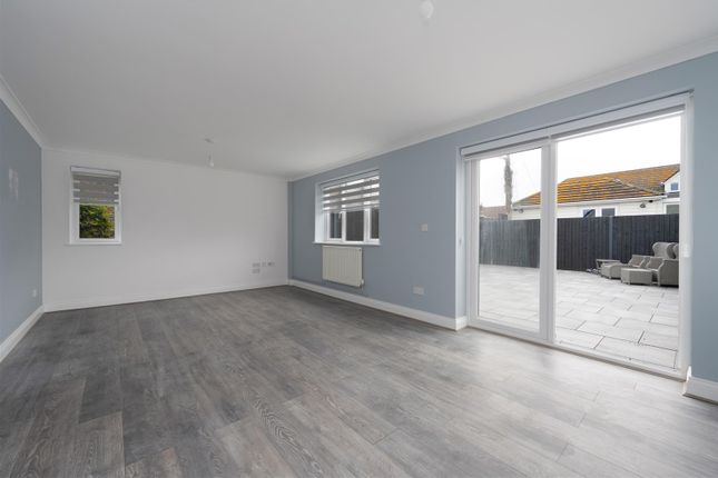 56a, Faversham Road, Whitstable photo 2