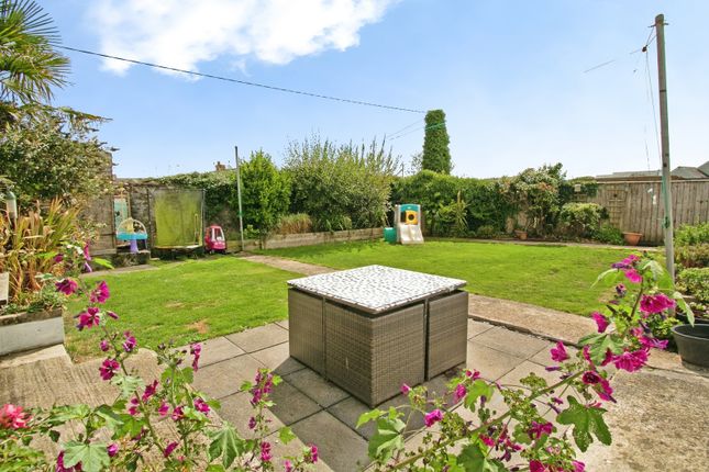 38, Symons Close, Truro photo 3