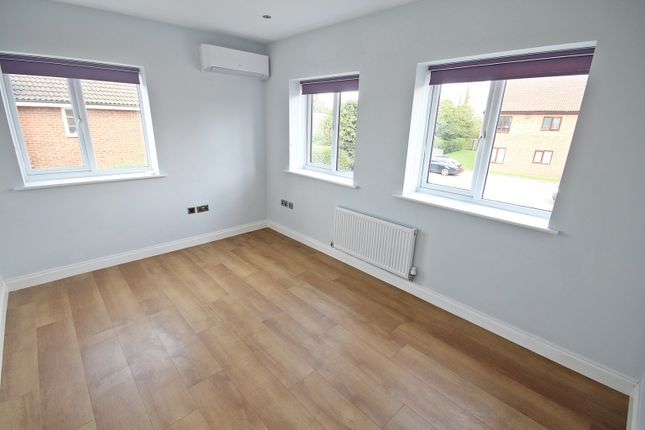 Flat for sale in 10 High Street, Flitwick, Bedford, Bedfordshire