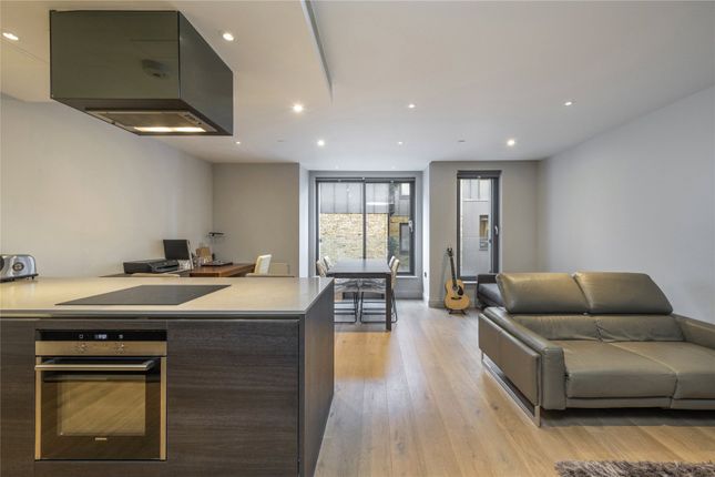 Flat for sale in Gray's Inn Road, St Pancras