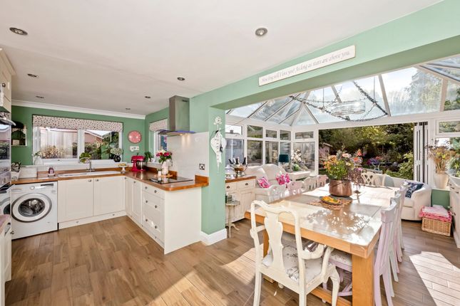 1 Nicholsfield, Loxwood photo 4
