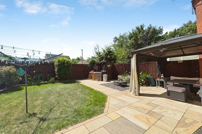 1, Cornflower Close, Huntingdon photo 3
