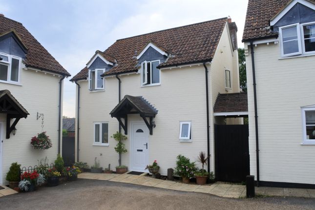Thumbnail Detached house to rent in Tomlins Lane, Gillingham